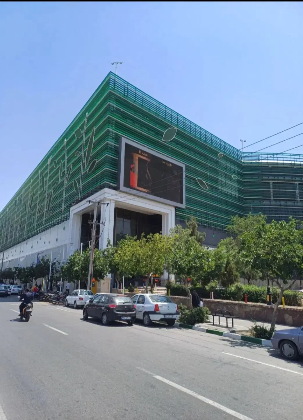 اجاره مغازه در پارک بازار