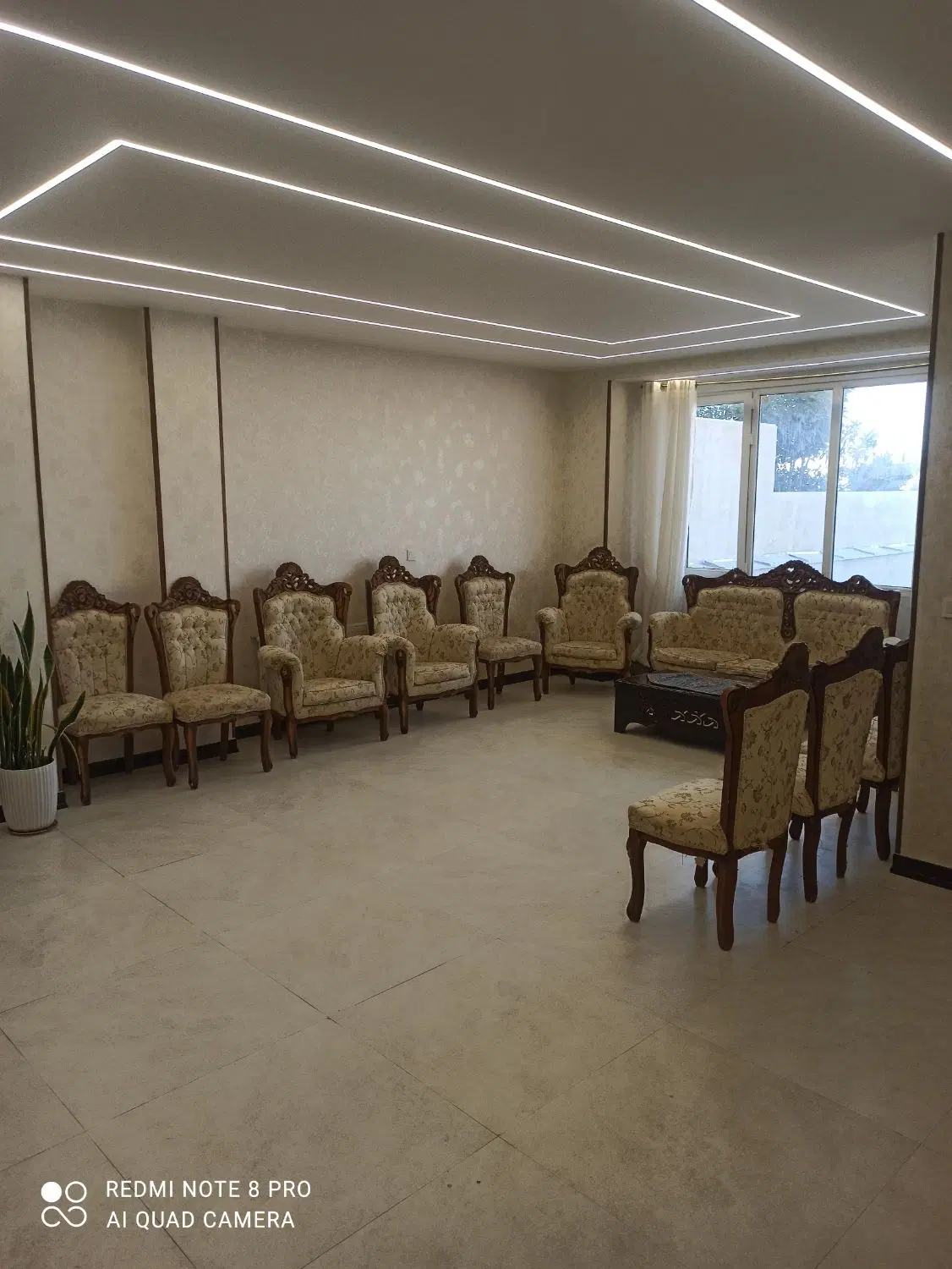 آپارتمان دوخوابه حیاط دار گلستان شمالی