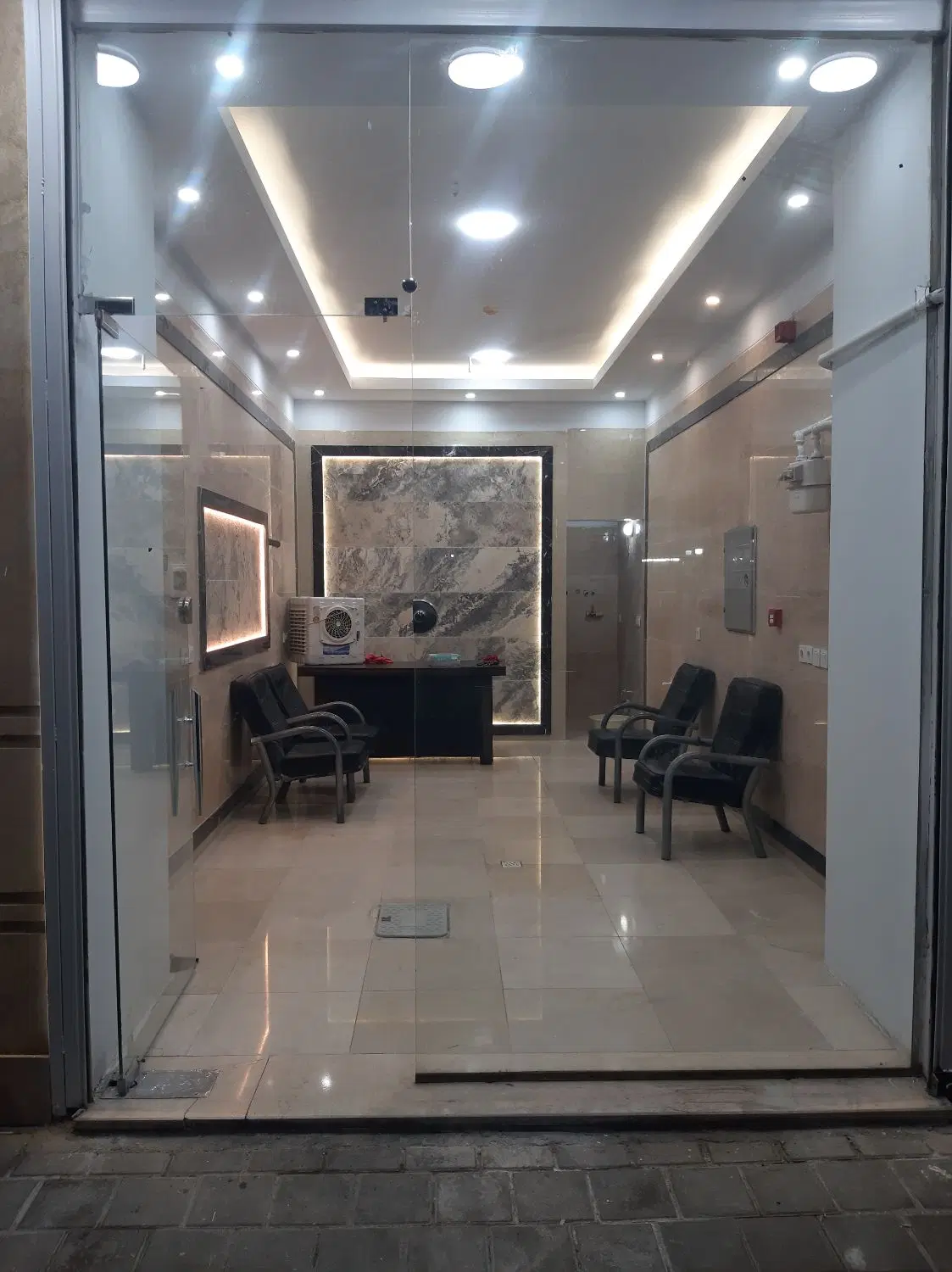 فروش یک باب مغازه تجاری مشیریه