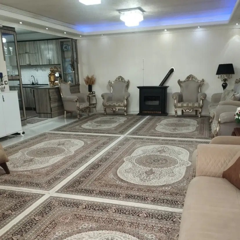 منزل مسکونی و مغازه در صمدزاده