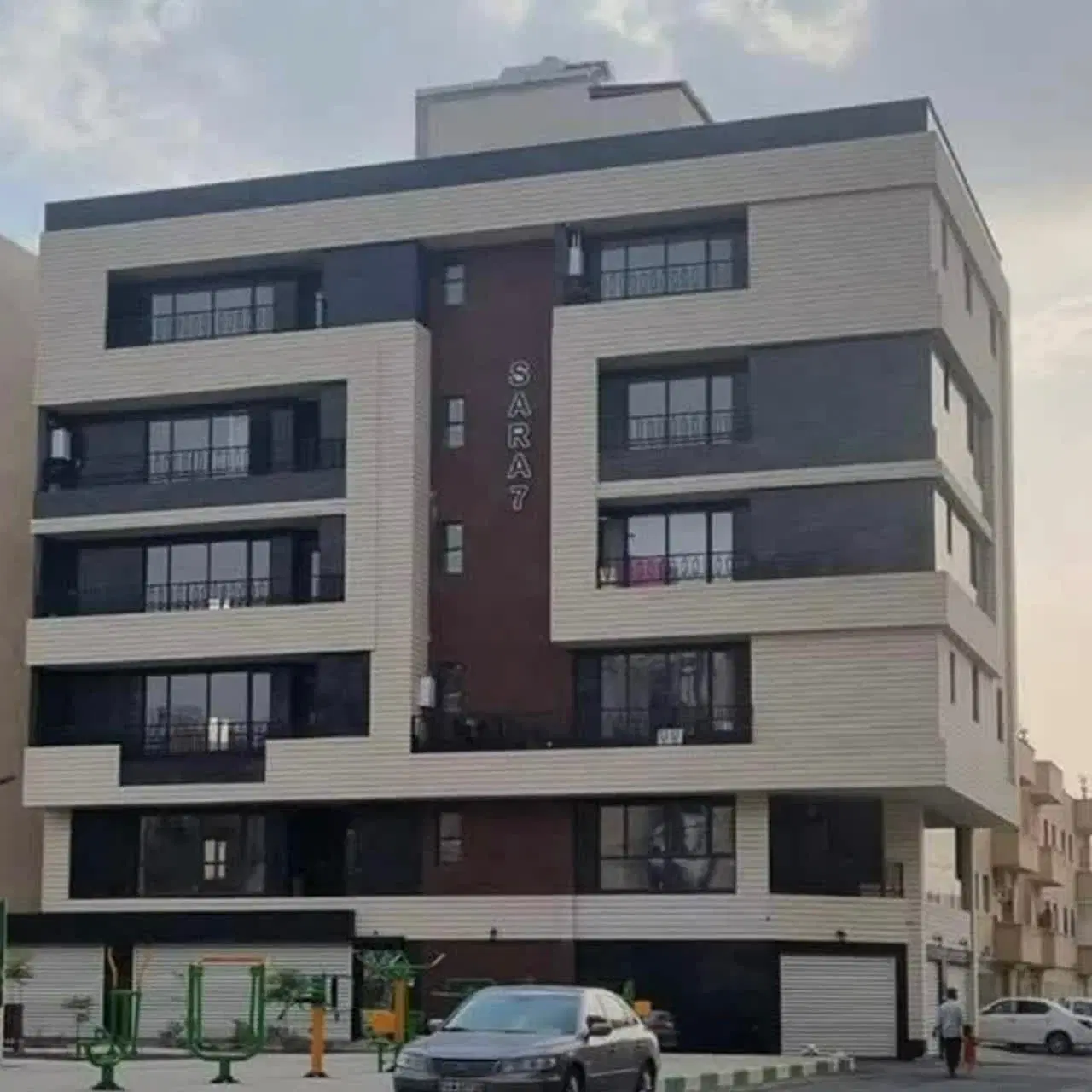 فروش آپارتمان در بلوار صنعت