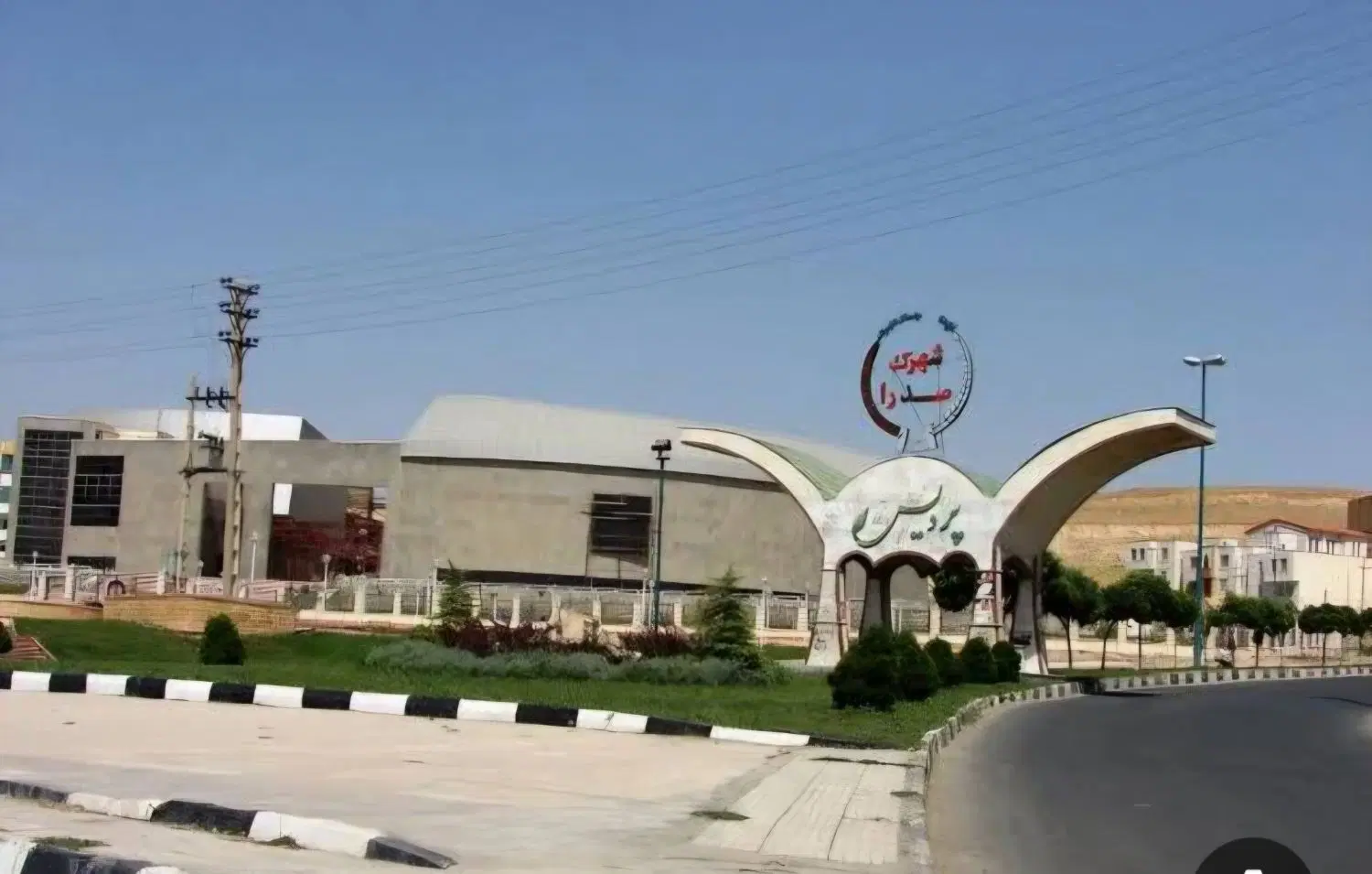 زمین ۲۲۰ متری شمالی پردیس