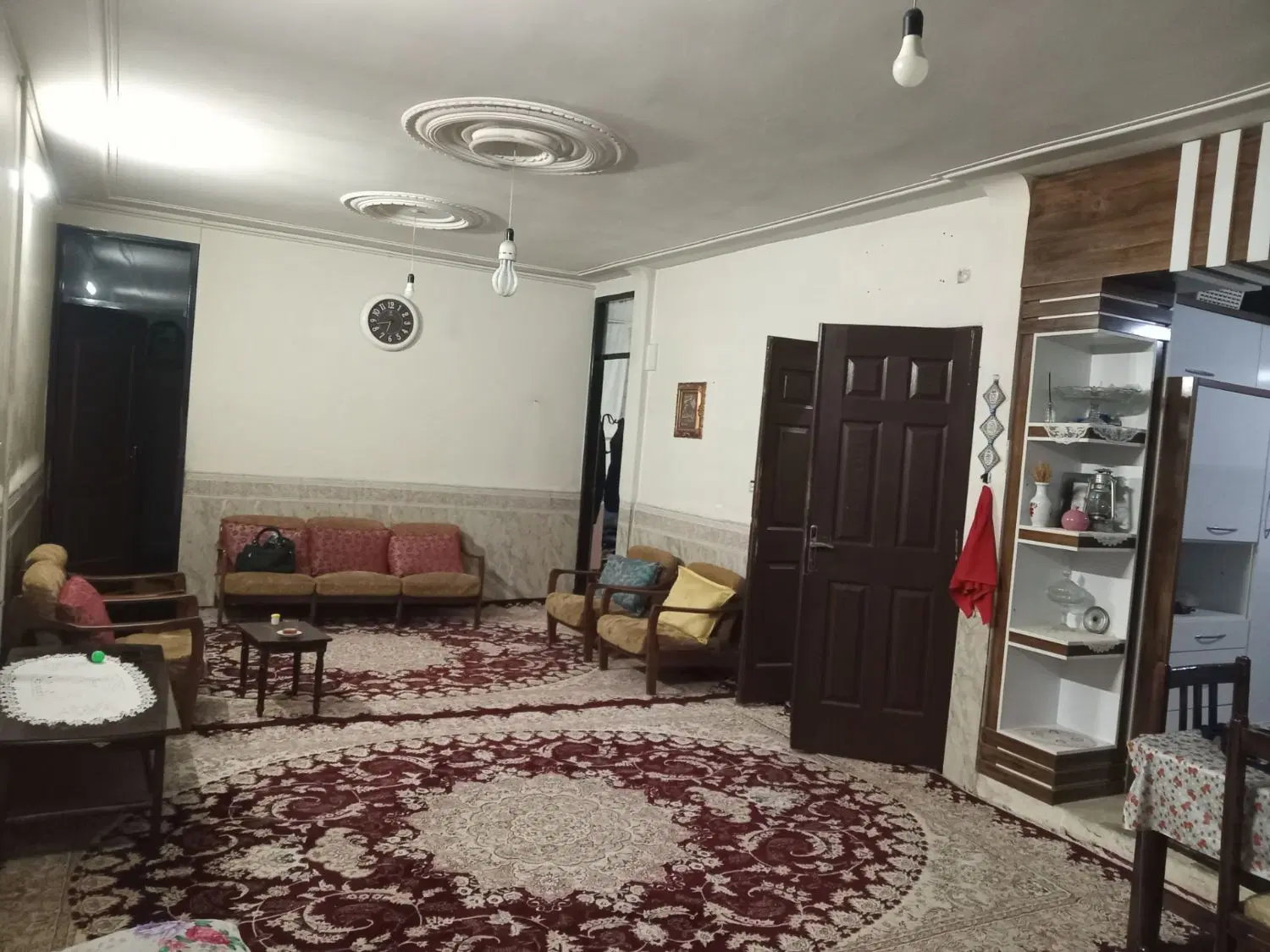 خونه ۱طبقه بالای پیلوت .پیلوت مسکونی