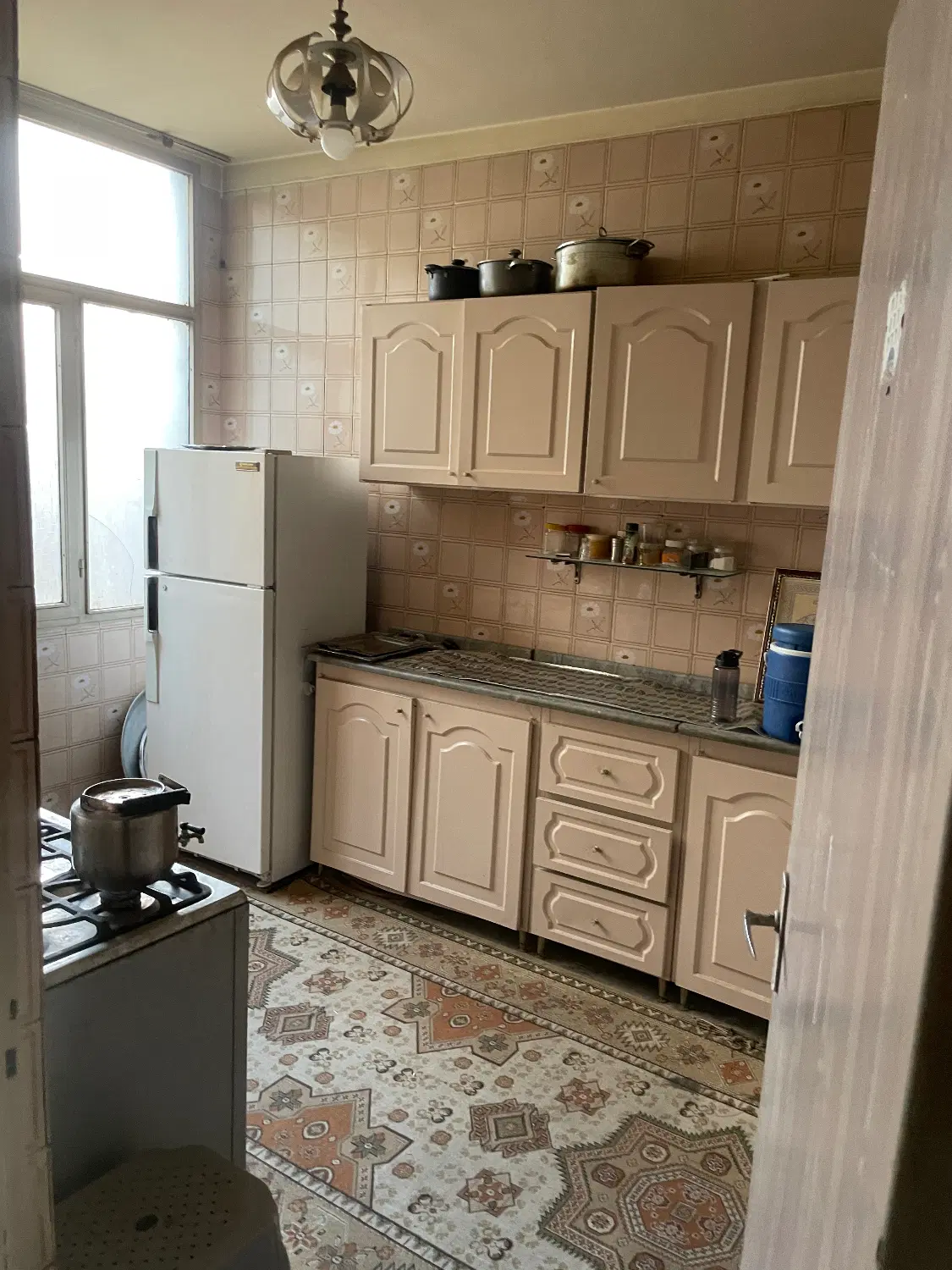 آپارتمان ۹۰ متری