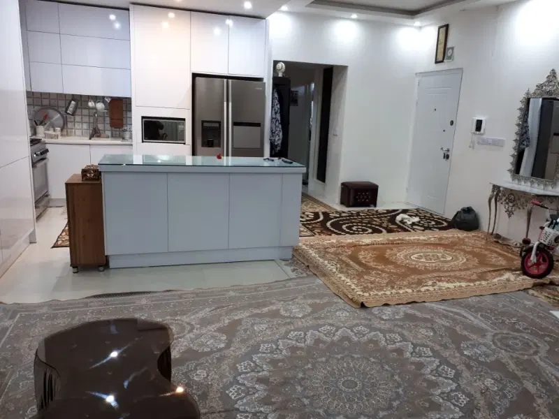 85متر طبقه چهارم با 40 متر هوایی