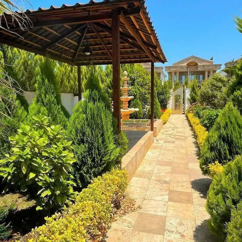 فروش ویلای مبله سنددار ۲۷۵ متری سه خوابه