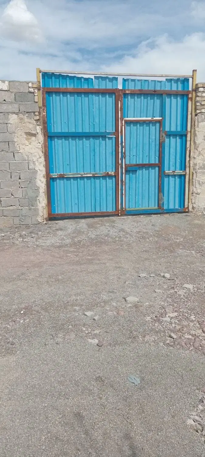 چهار دیواری ،۲۰۰متر