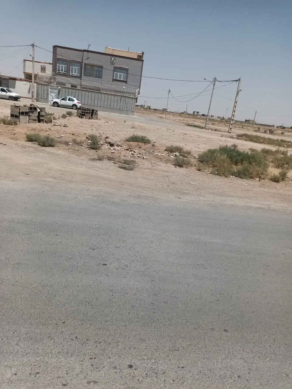 زمین‌مسکونی‌۱۷۱‌گز‌برخوار