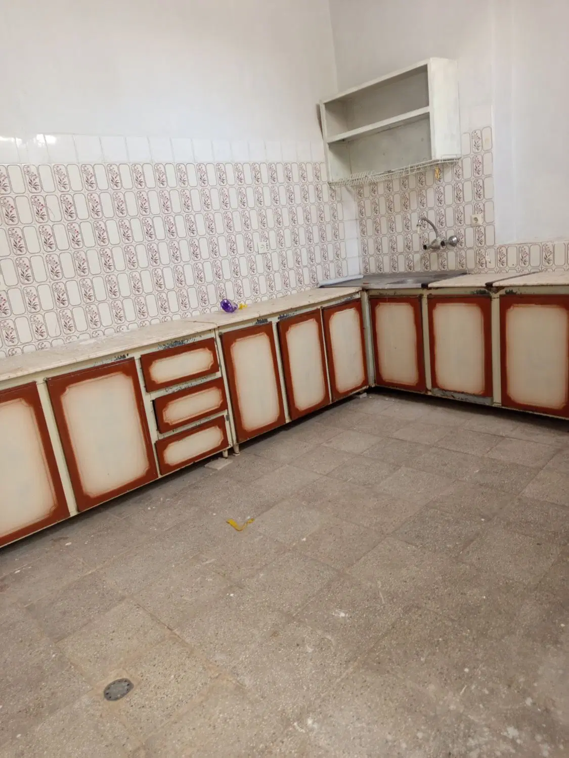 خانه کلنگی قدیمی منطقه شهید رئیسی خ بهشتی