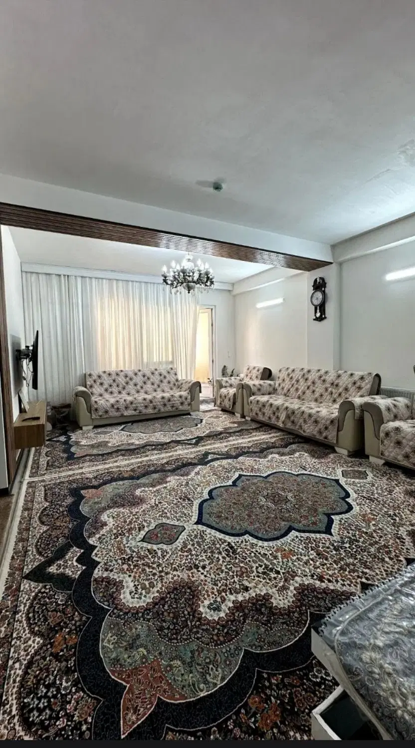 آپارتمان ارزنده فلکه پنجم آزادشهر
