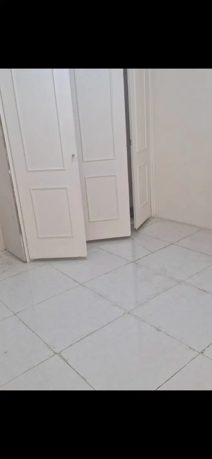 همکف ۲۰۰متر حیاط اختصاصی