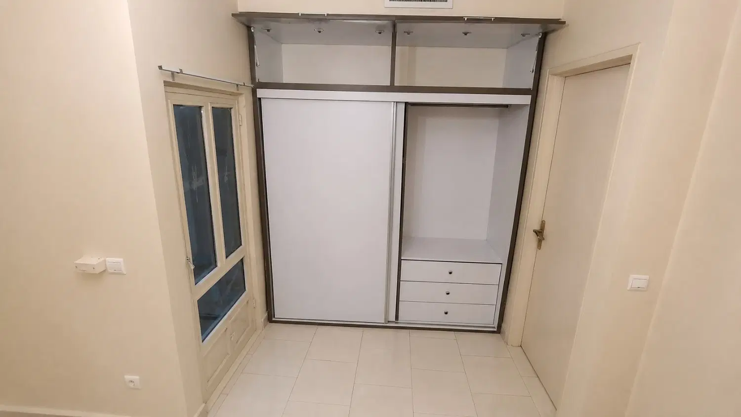 ۵۸ متری _ پارکینگ دار_ اجاره فوری