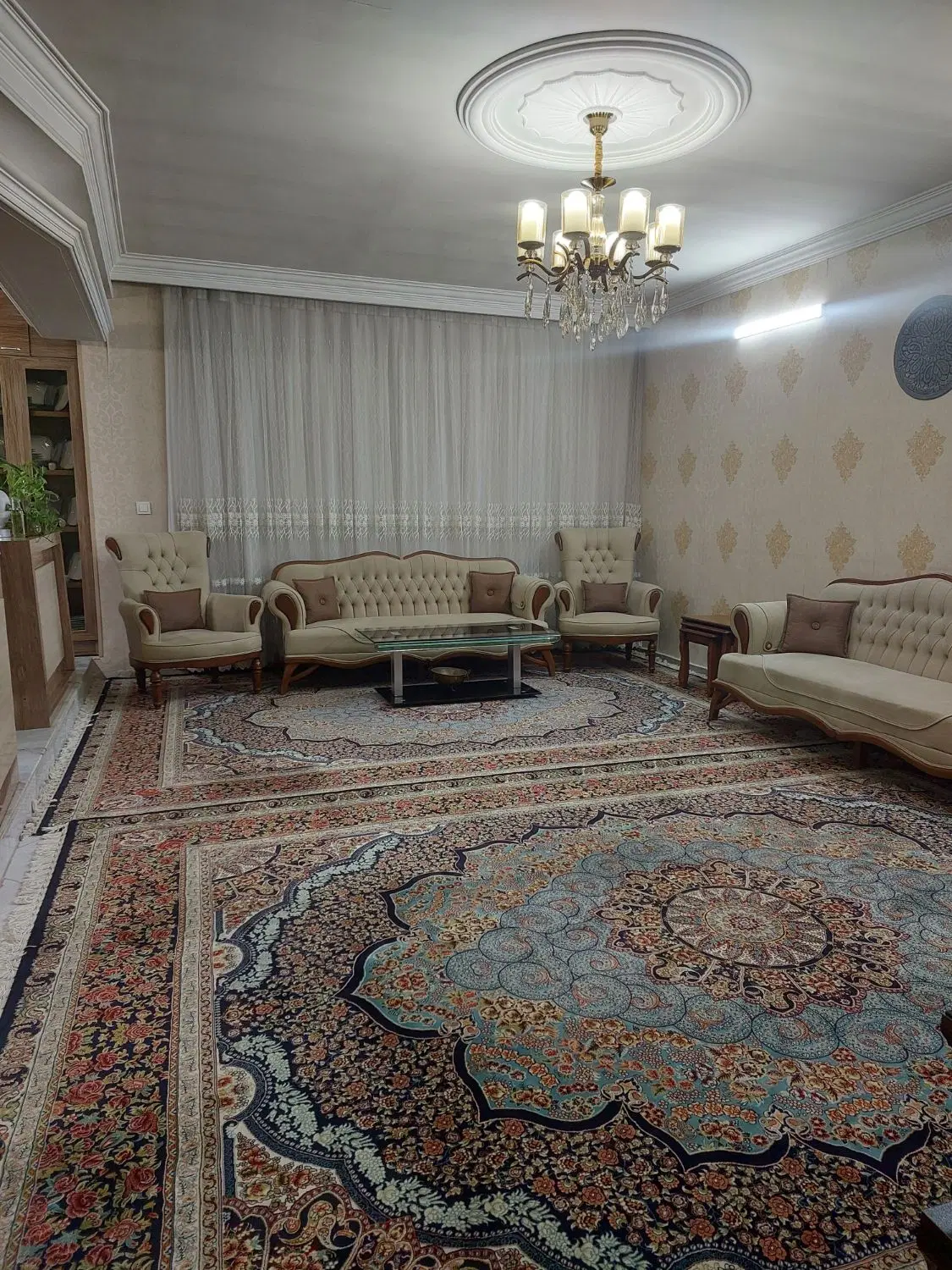 آپارتمان سنددار شیک و مرتب