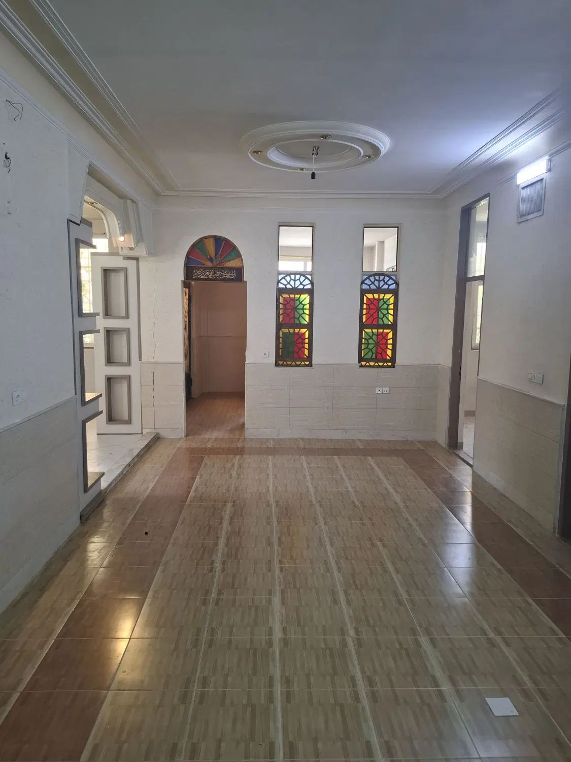 ویلایی دربست_مطهری