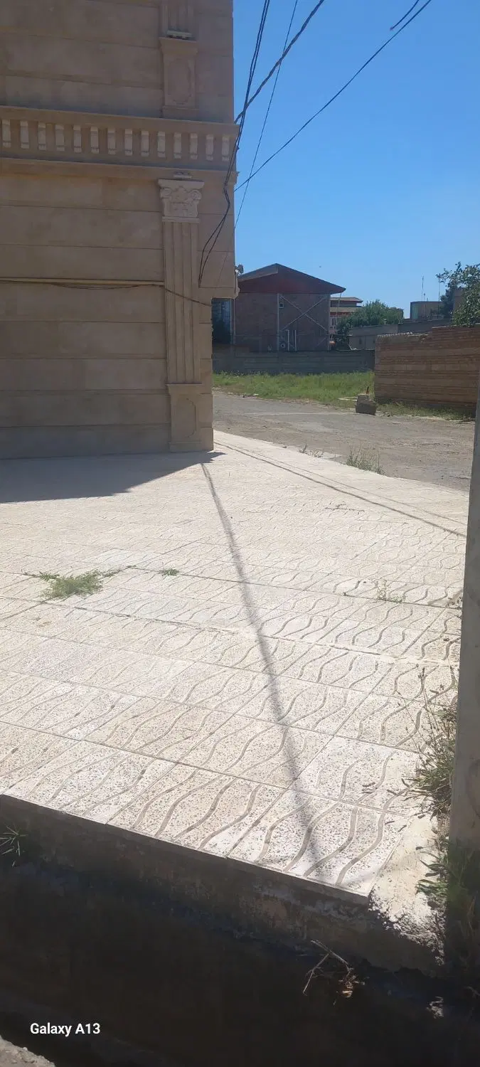 زمین مسکونی