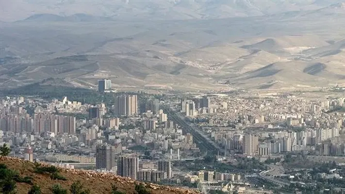 زمین همتی فر