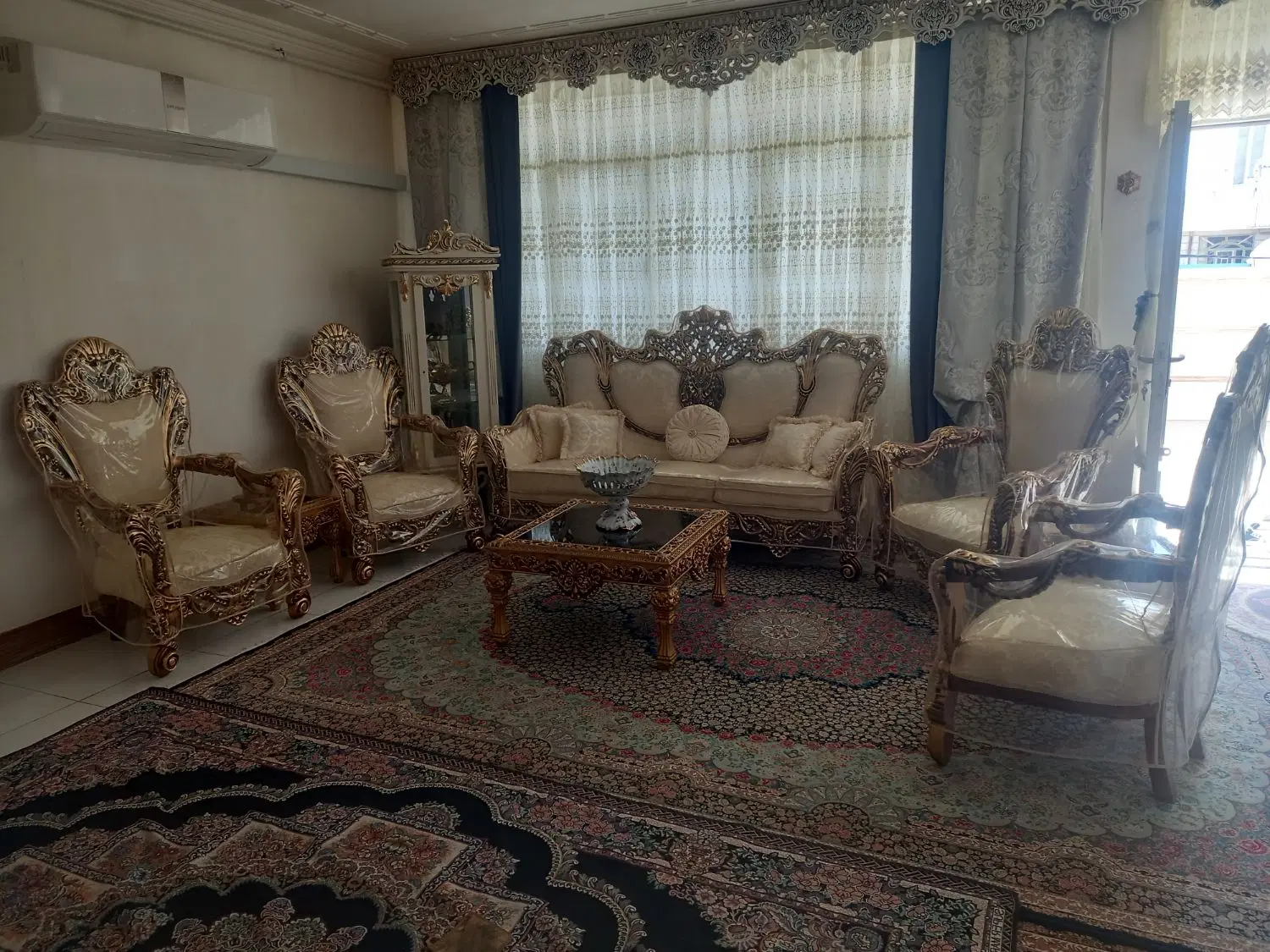 زمین تجاری فروشی