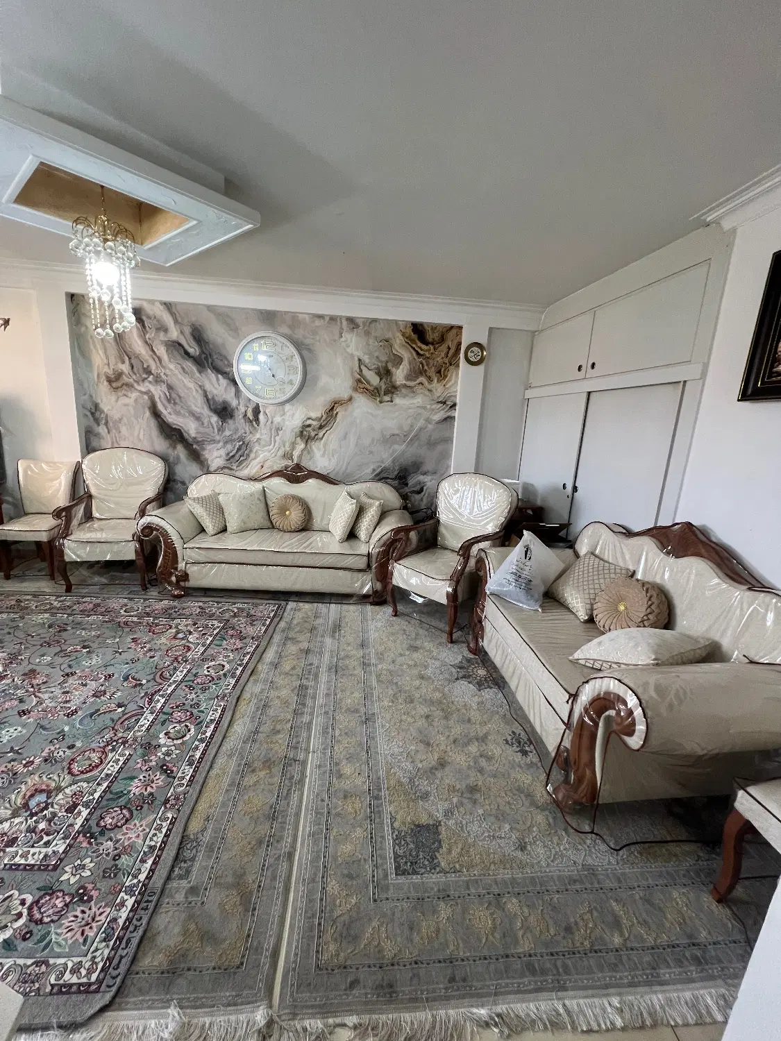 خانه ۸۵ متری اسانسور و پکیج