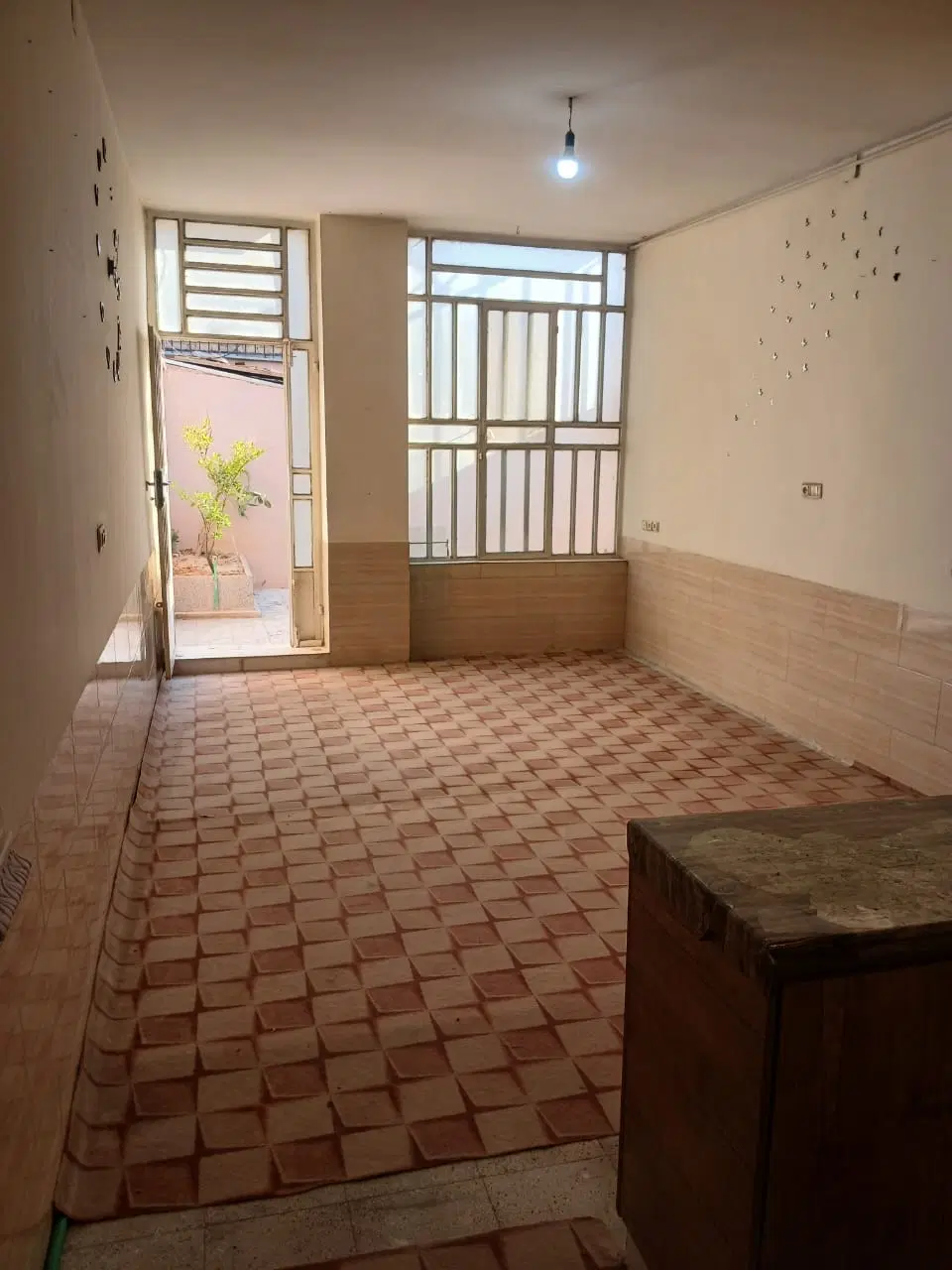منزل یه خواب مستقل کوشک میدان خیابان مبین