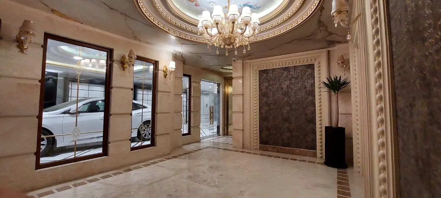 ۱۰۷ متری با دو پارکینگ سندی فول