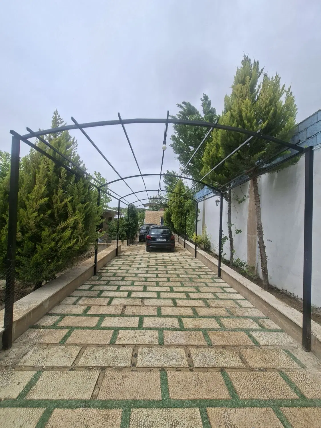 باغ ویلا ۸۶۰متری دربکه شهریار
