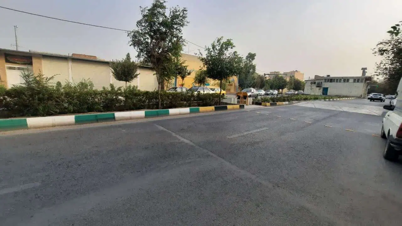 ملک تجاری مسکونی