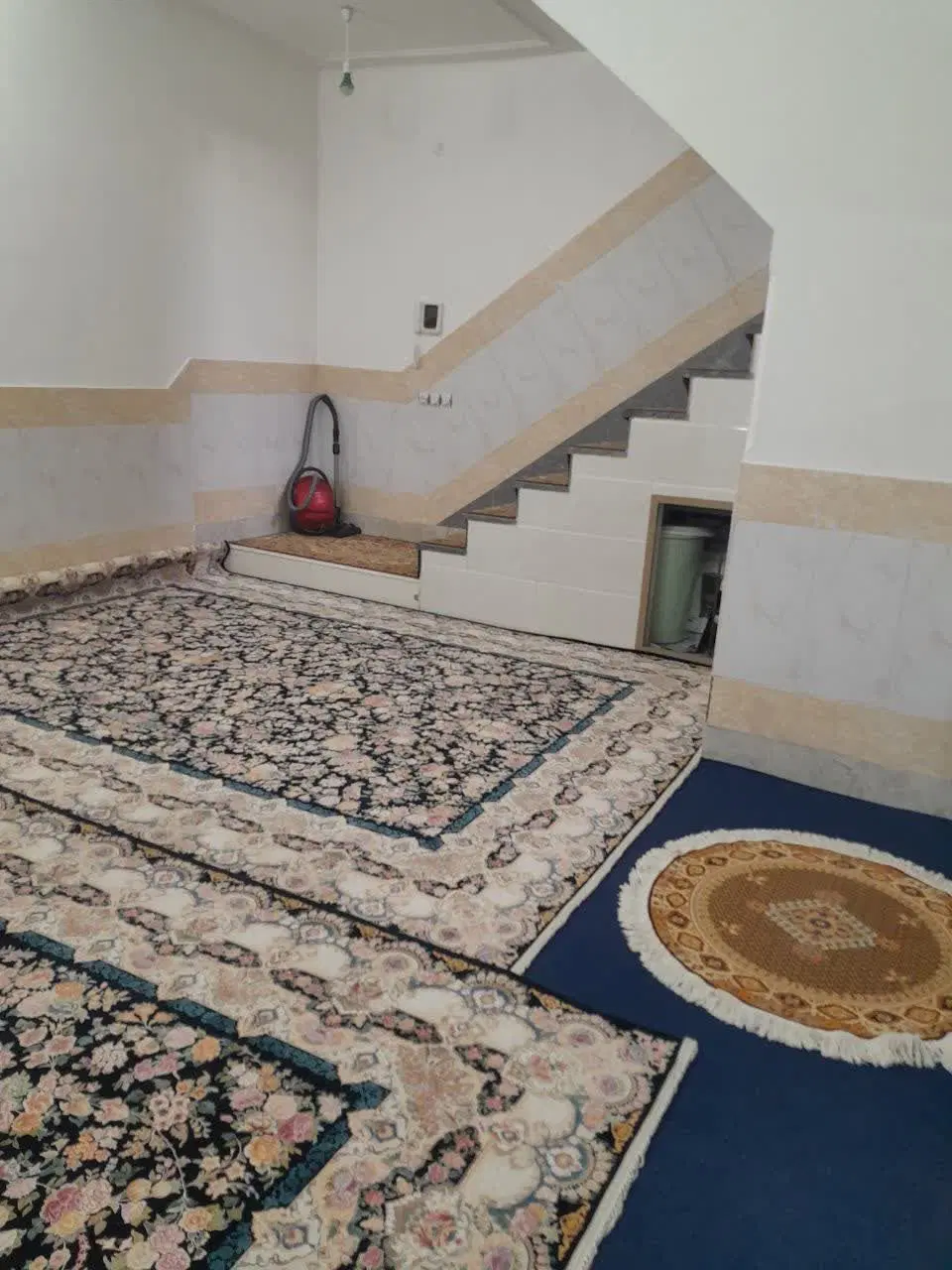 اجاره زیرزمین ۶۰ متری شیک و نورگیر
