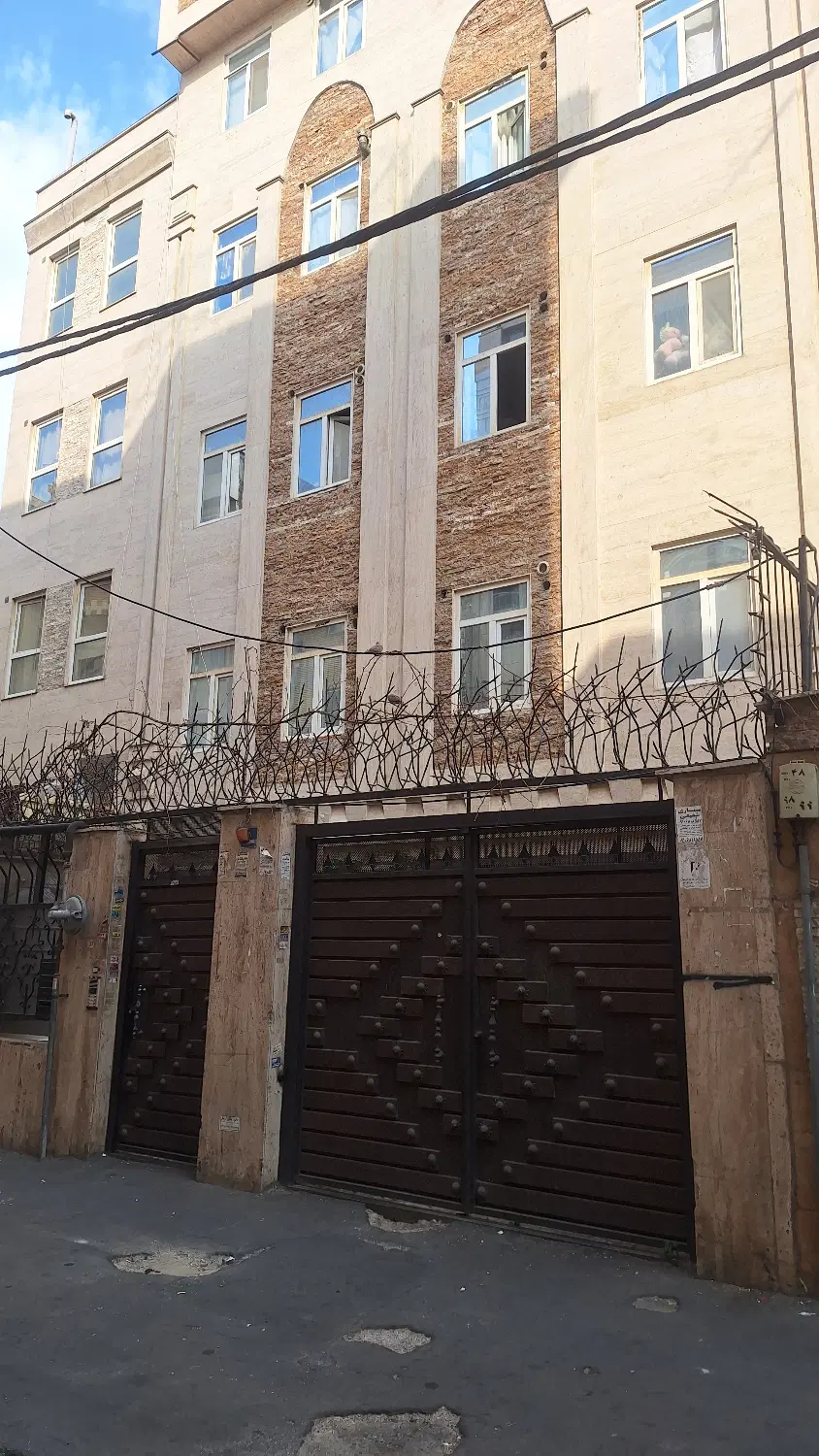 فروش یک واحد آپارتمان وحیدیه