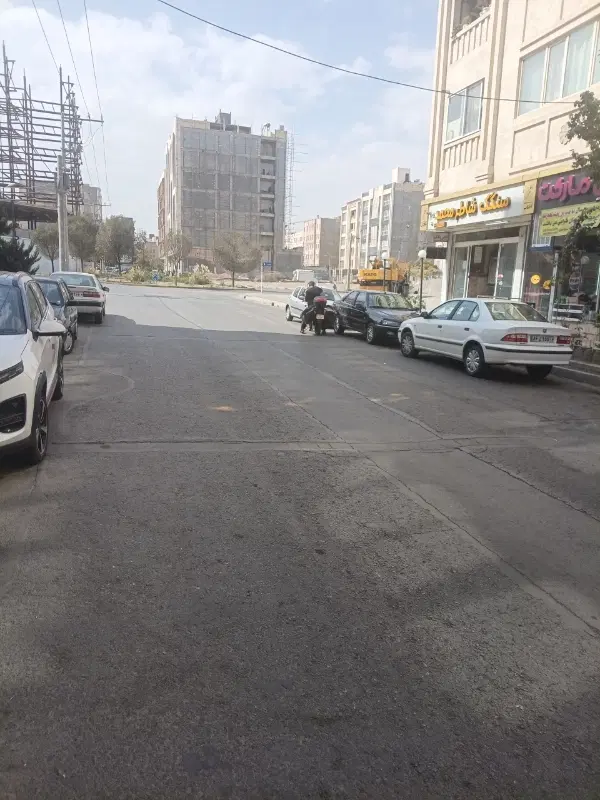 فوری ۶۰۰متر تجاری مسکونی دو‌کله منجم۱۰۰میلیارد ..