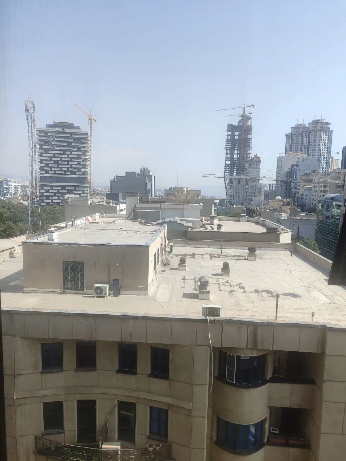 ۸۵ متر  سند اداری در الهیه ، فرشته