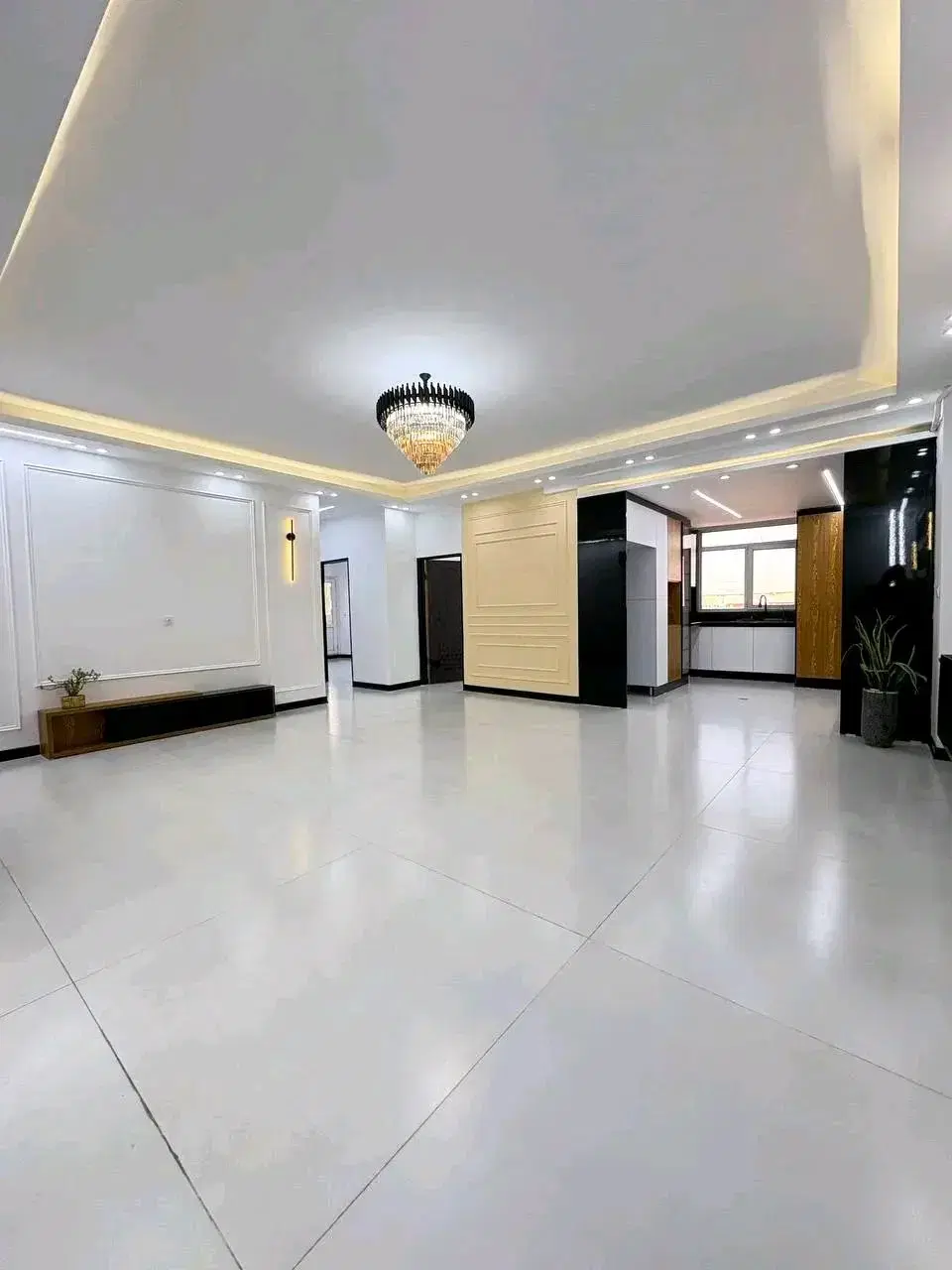 75متر خوش نقشه و غرق نور_مناسب خانواده_سندتکبرگ