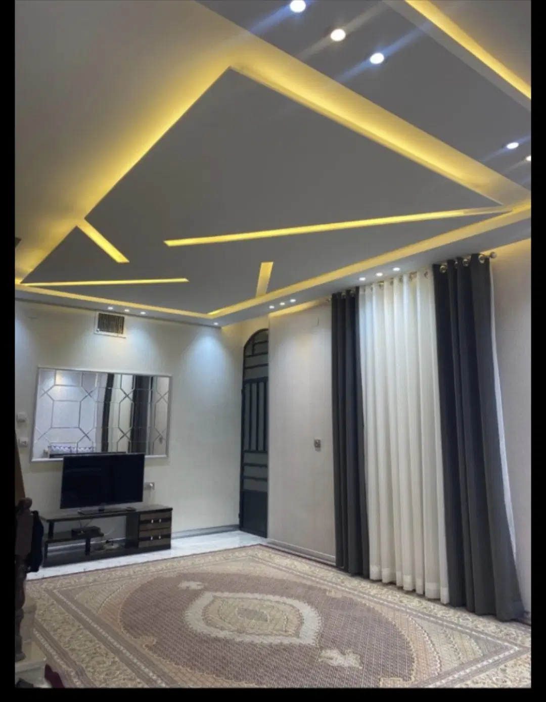 منزل ویلایی دو طبقه