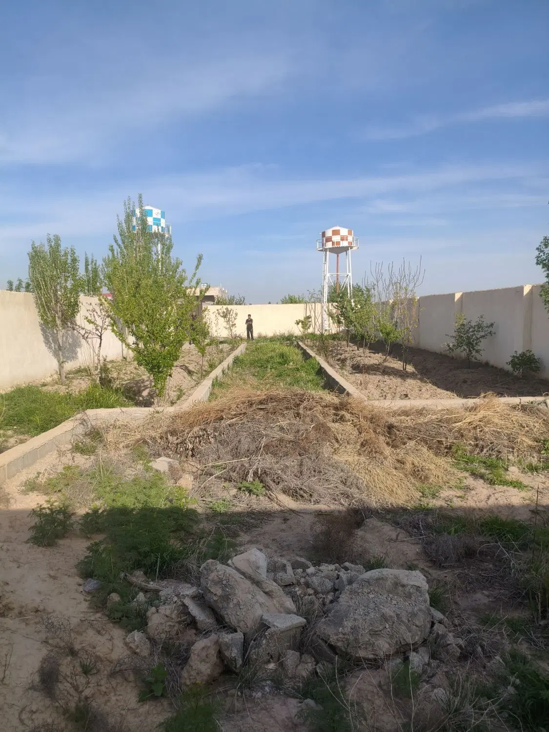 باغچه چهار دیواری عرب آباد خسروی باغات خسرویه