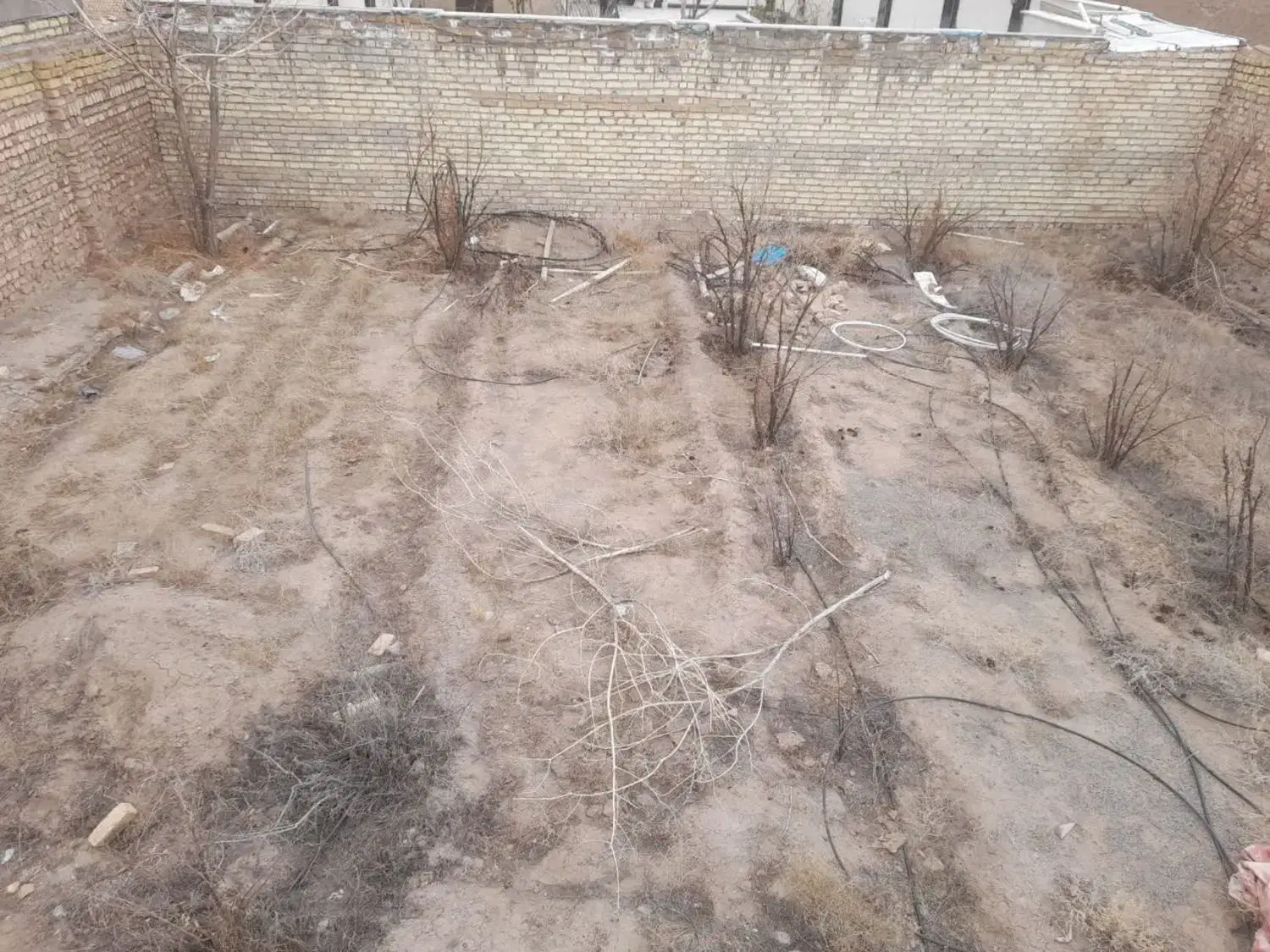 یک قطعه زمین
