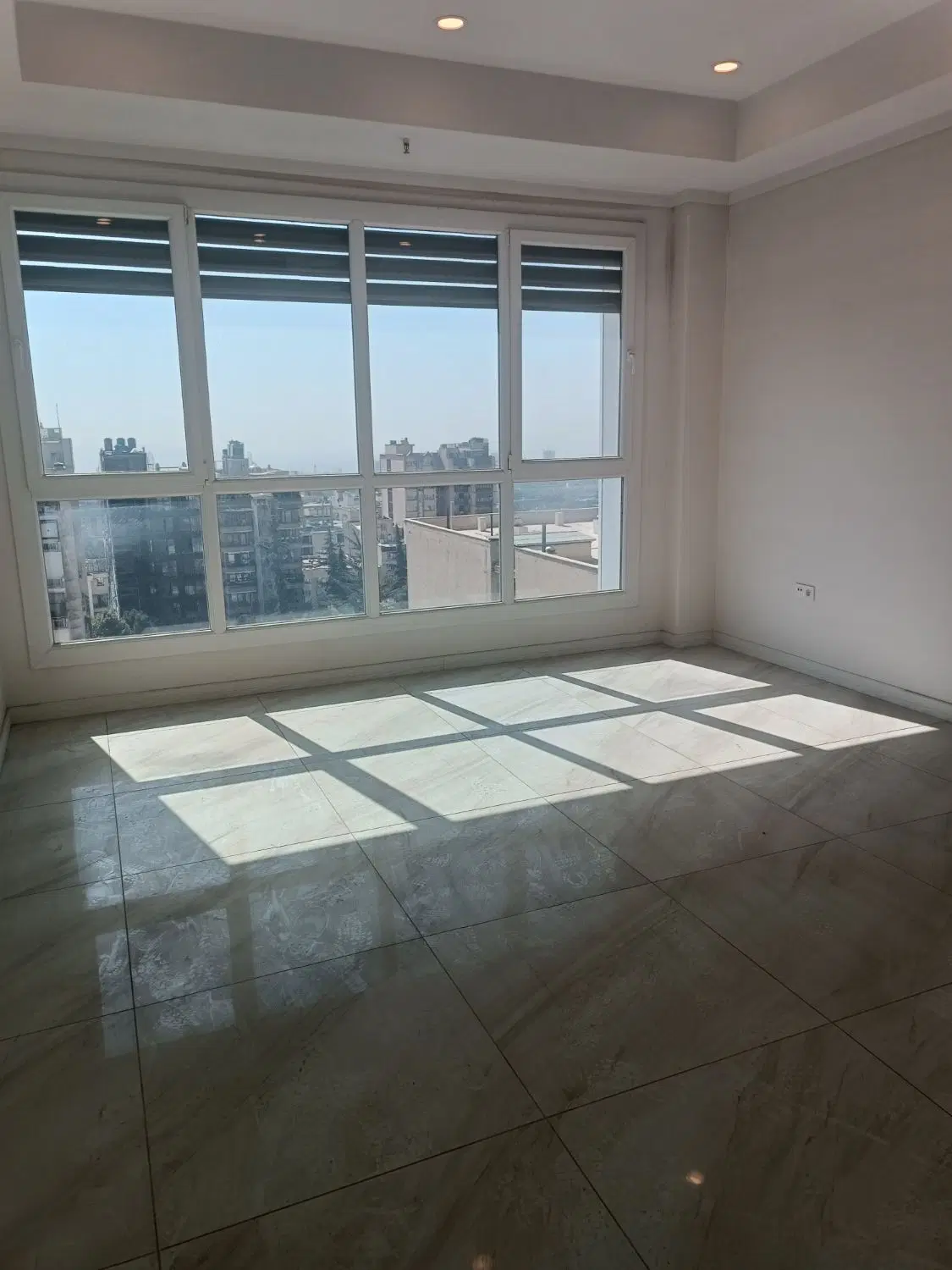 ۹۶ متر سند اداری