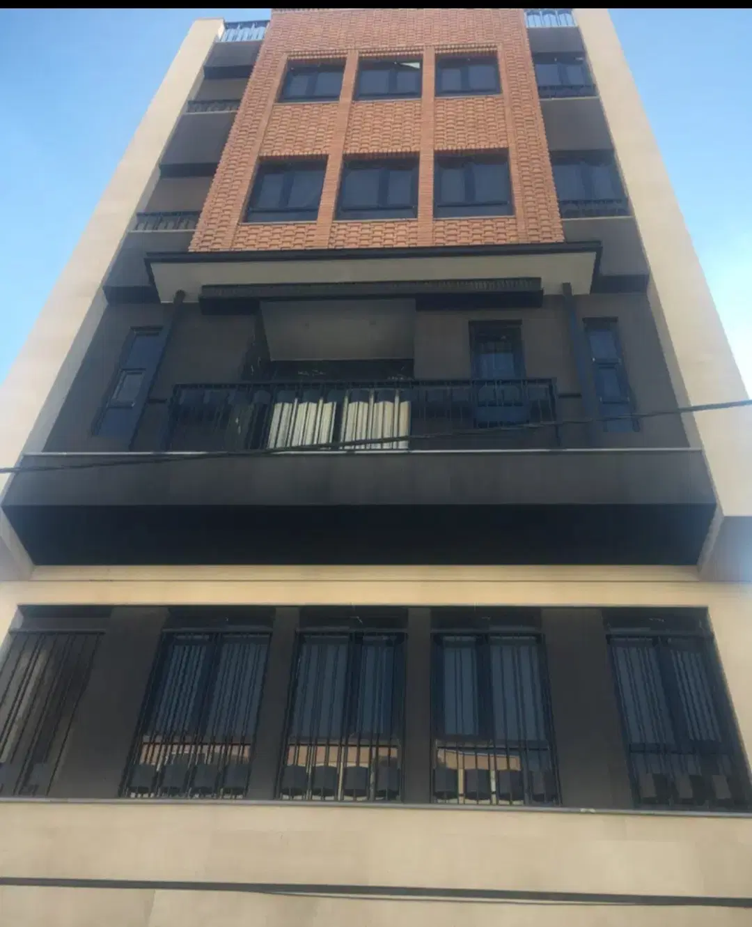 آپارتمان ۱۲۶ متری جنوبی