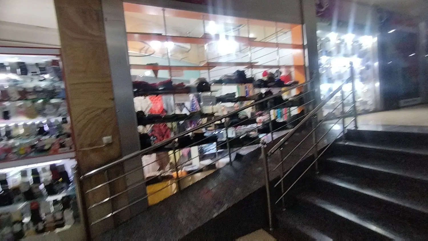 رهن و اجار مغازه در پاساژ جزیره