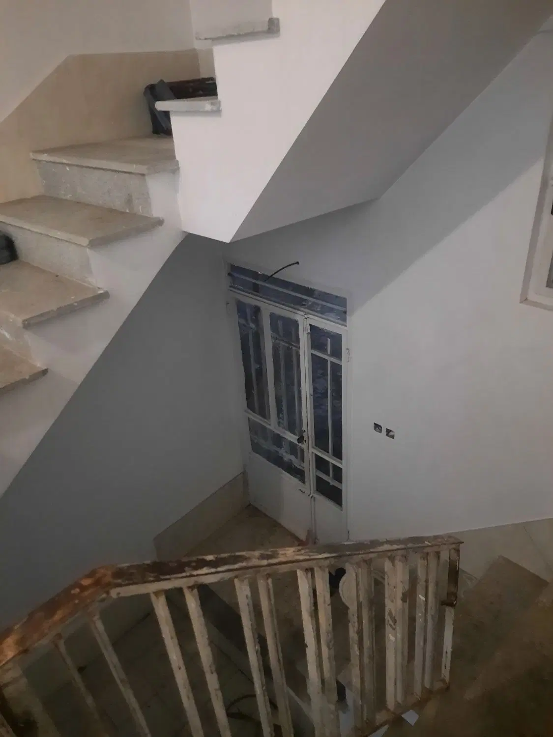 منزل مسکونی حیاط دار