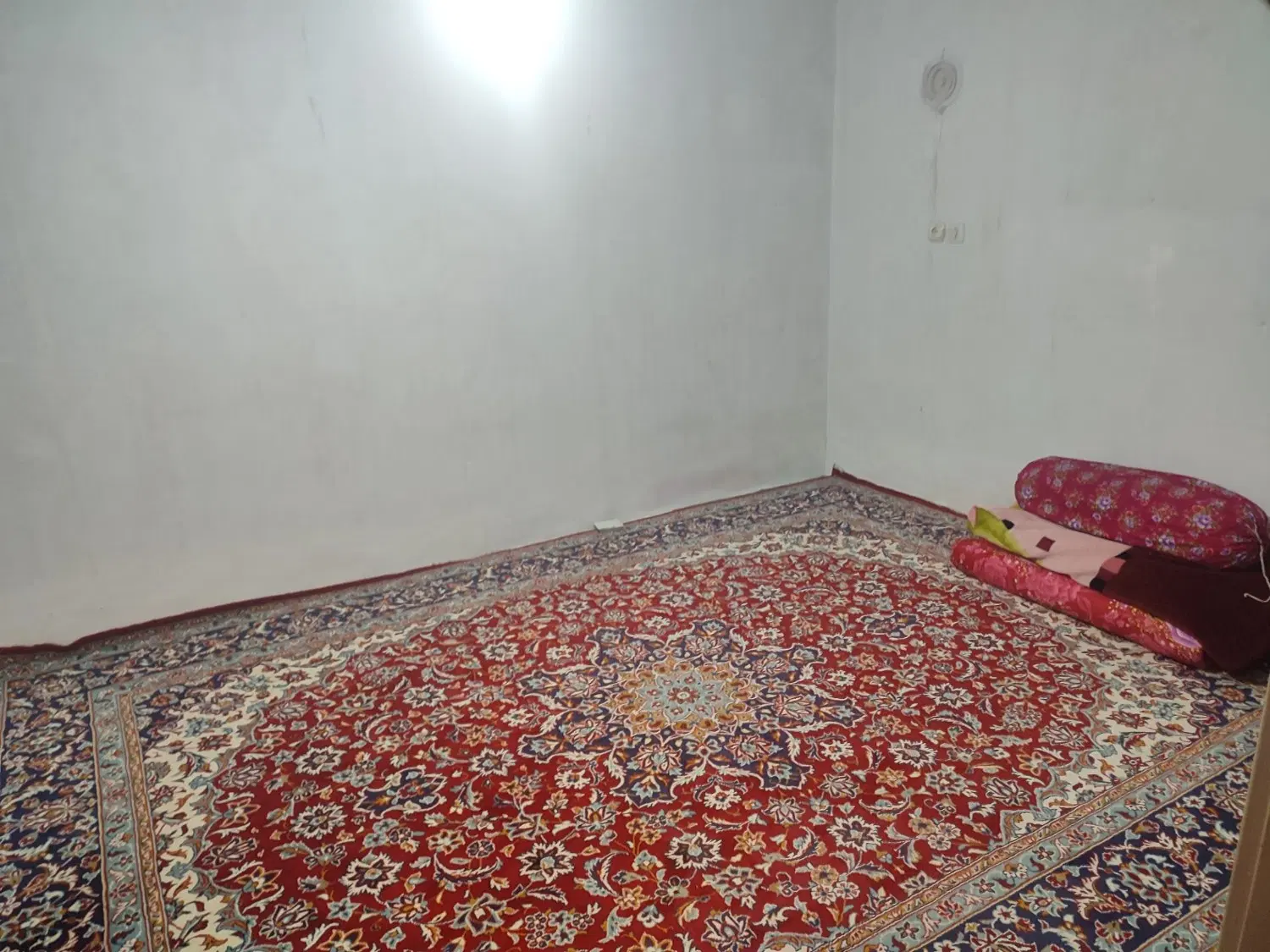 60 متری سنددار