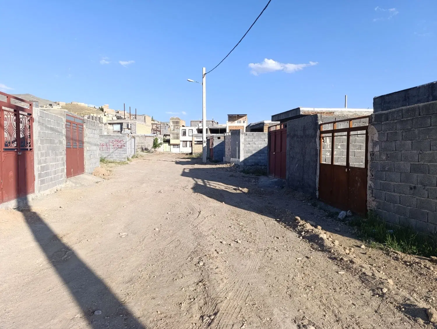 خانه نیمه کاره