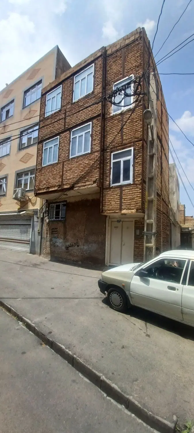 اجاره تمام رهن خانه سه طبقه باهم ۵۰ متری