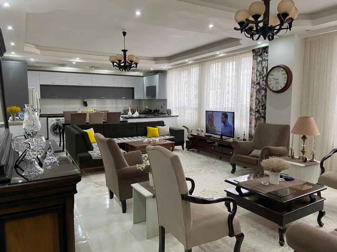 120متر سه خواب فول امکانات با سند خادم آباد