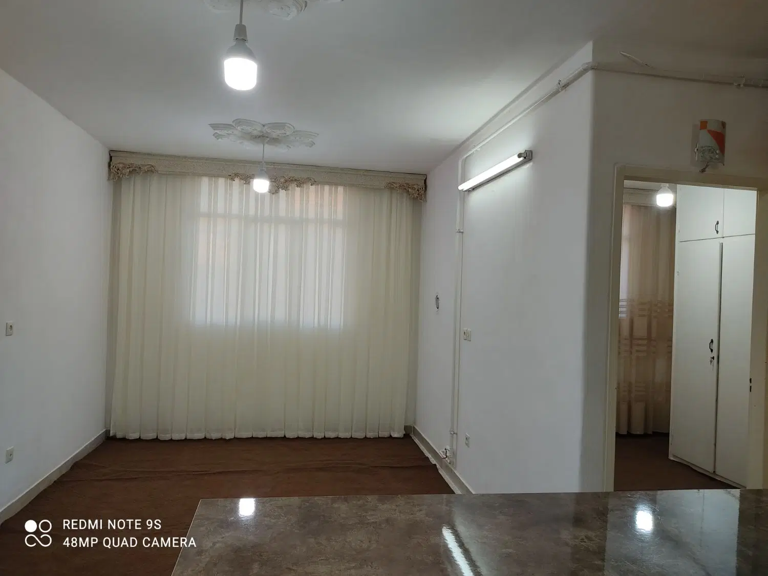آپارتمان آسمان آبی اراضی