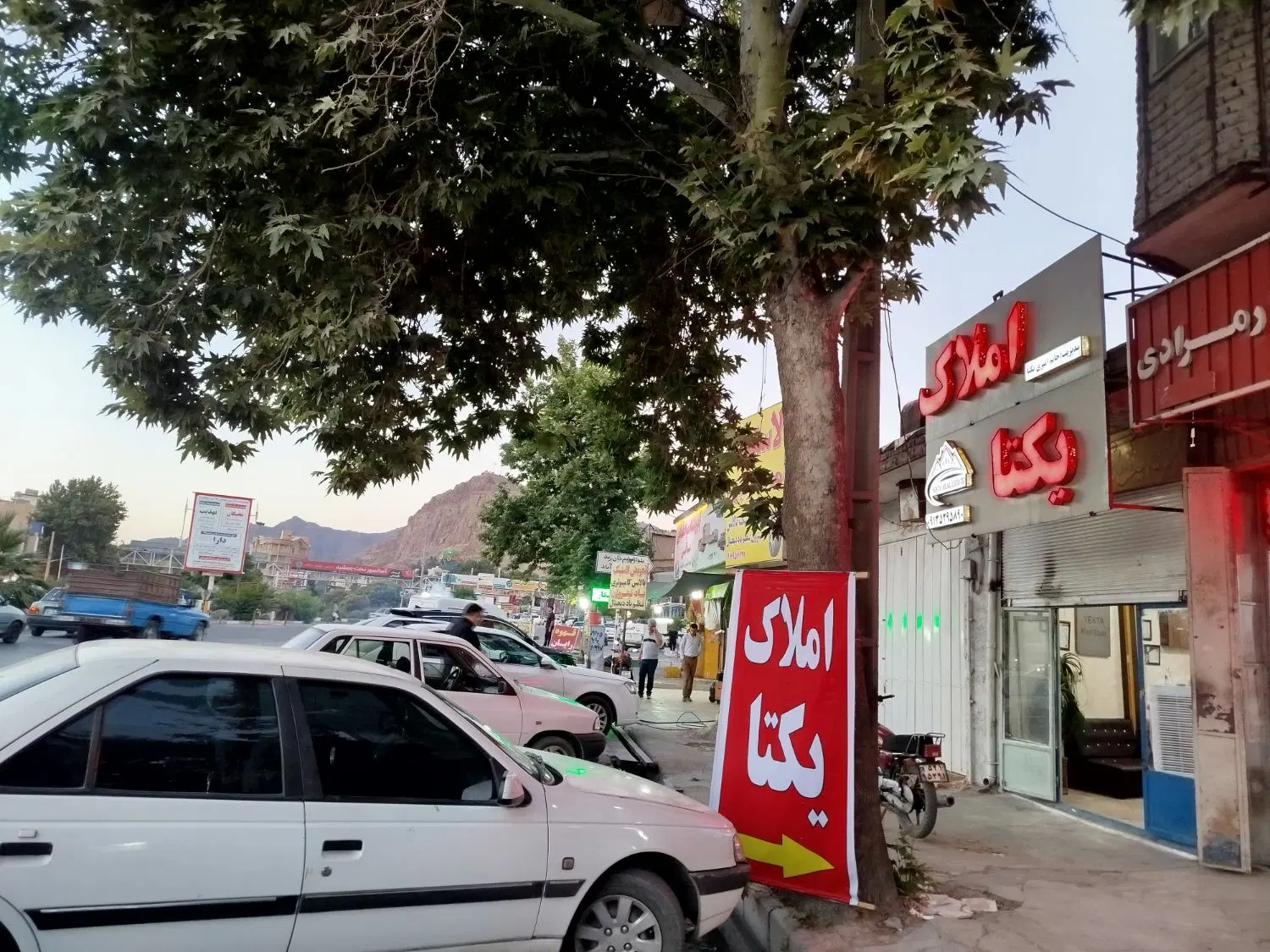 12مترمغازه قاضی اباد املاک یکتا