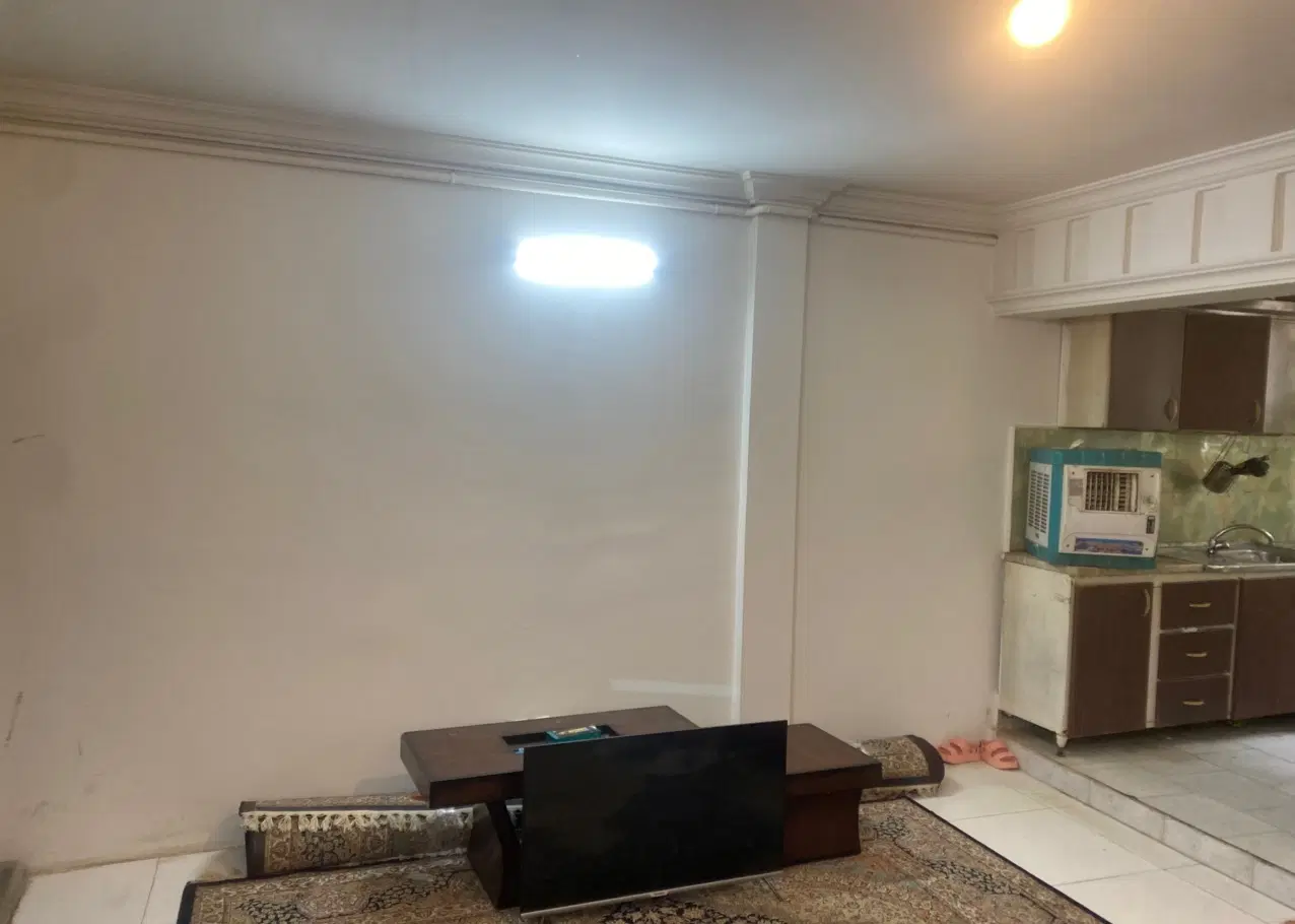 آپارتمان ۵۵ متری حاشیه ازاده ۳۰