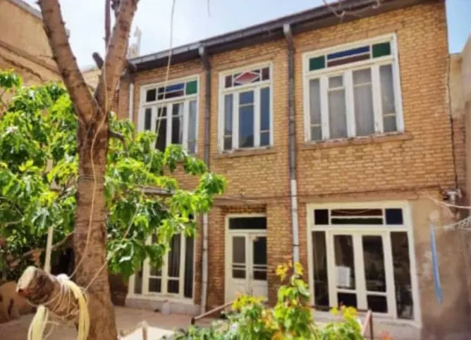 خانه کلنگی