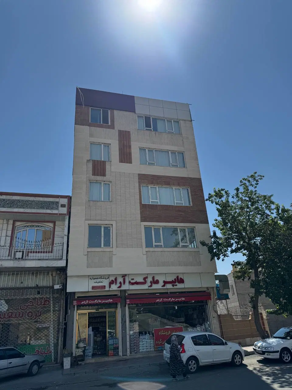 فروش واحد ۳ خوابه خیابان اصلی بهاران