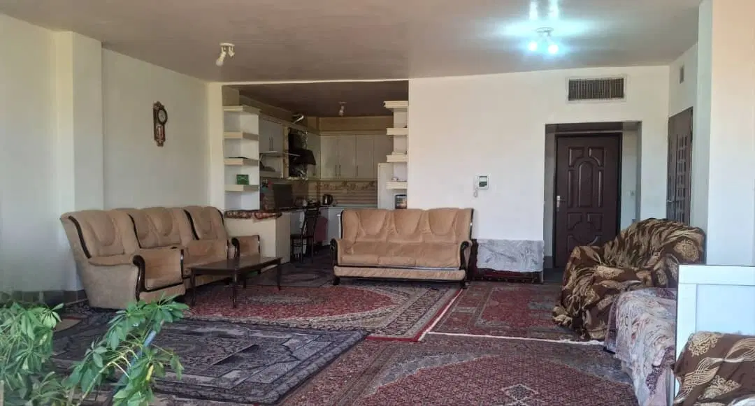 خانه سه طبقه