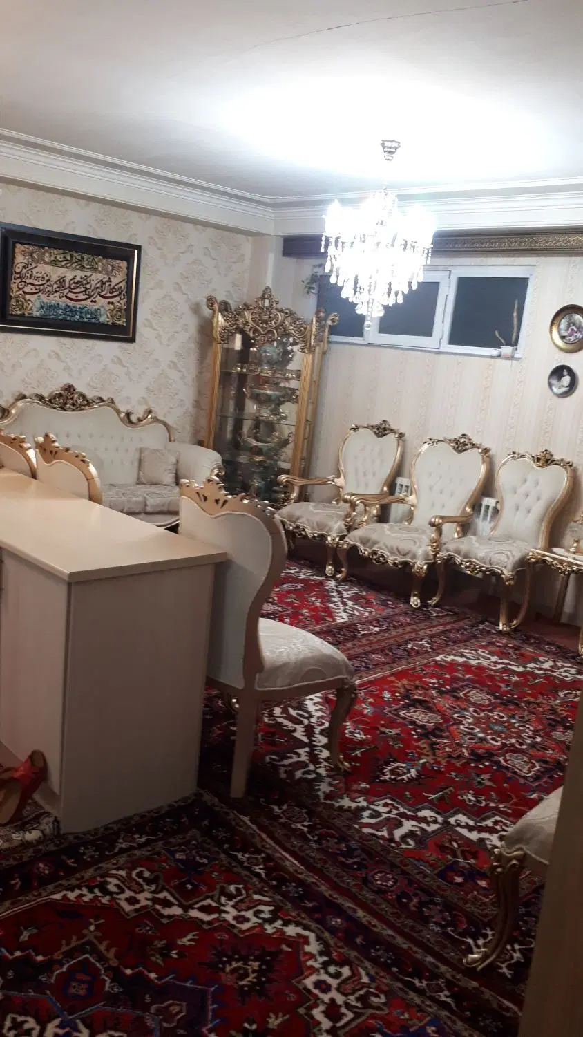 آپارتمان ۵۵ متری شخصی ساز با پارکینگ (تک برگ سند)