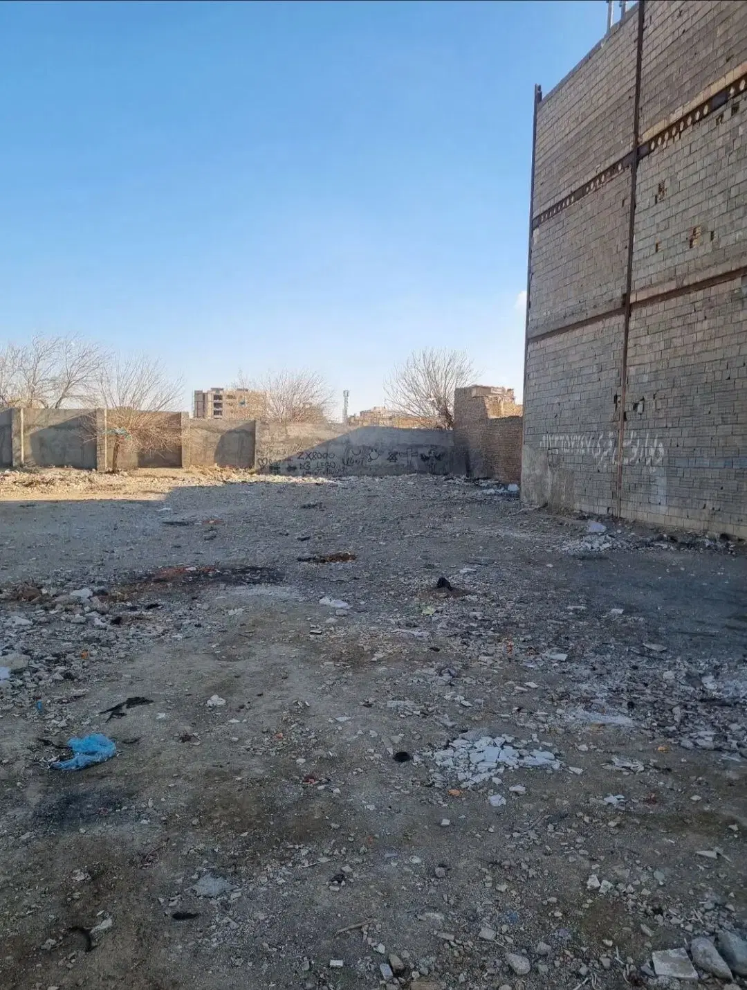 زمین کرج مهرشهرشهرک‌قائم‌(اخگراباد)به متراژ۱۱۲متر‌